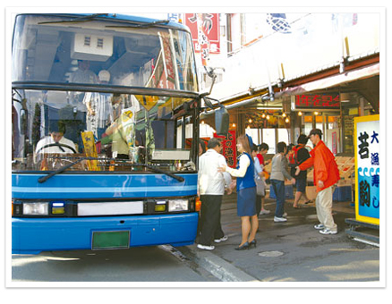 There is Ryoba for free parking lot of the seafood souvenir shop north of the Sapporo over-the-counter market.